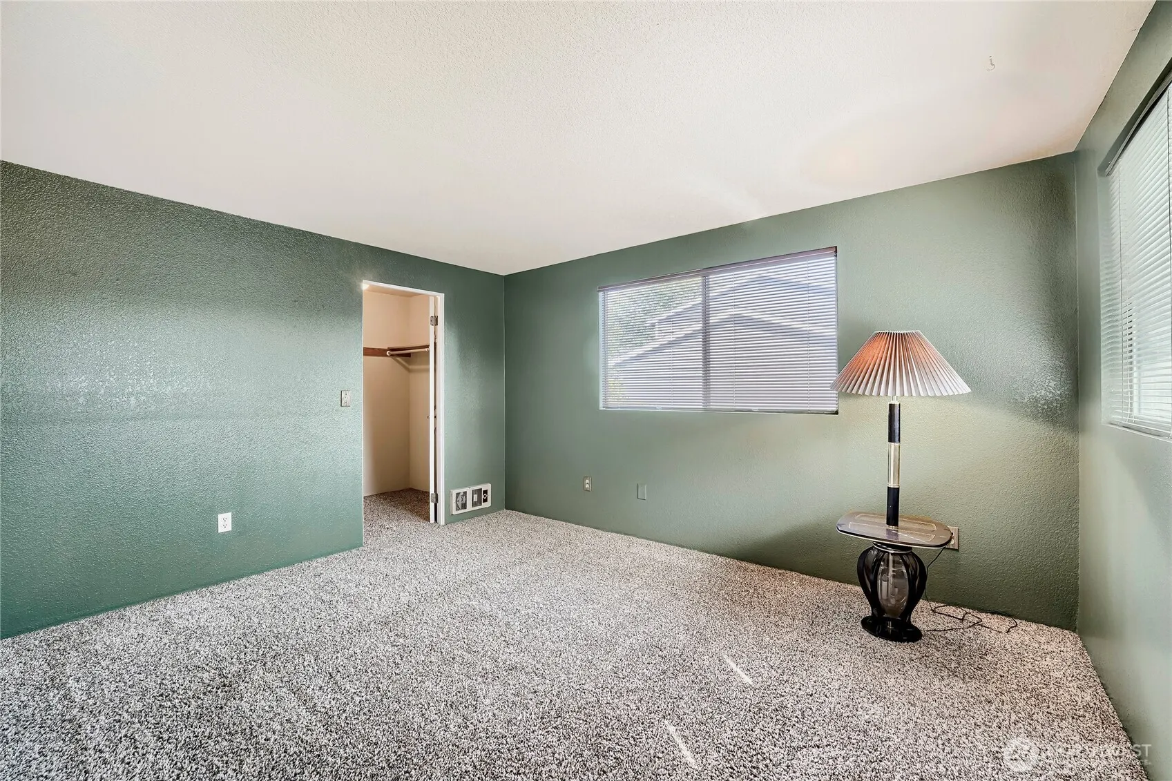 11912 SE 211th Place , Kent, WA 98031