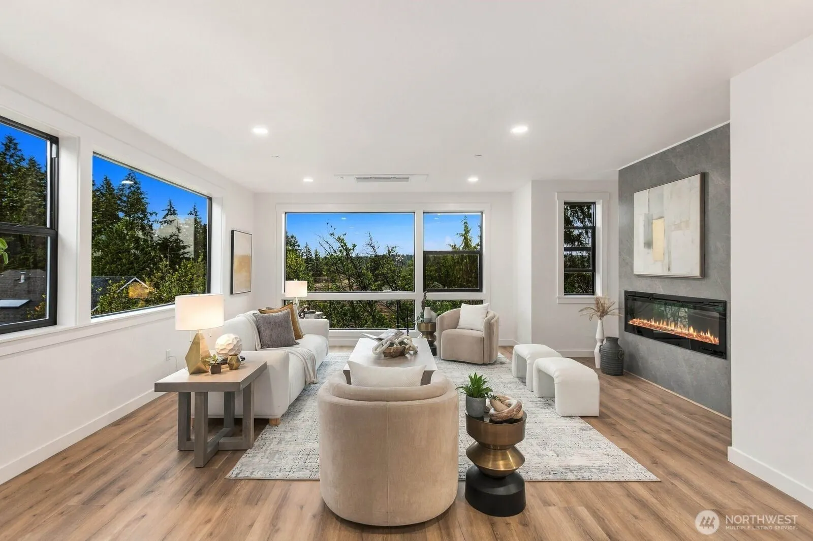 932 Duchess Road #B-1, Bothell, WA 98012