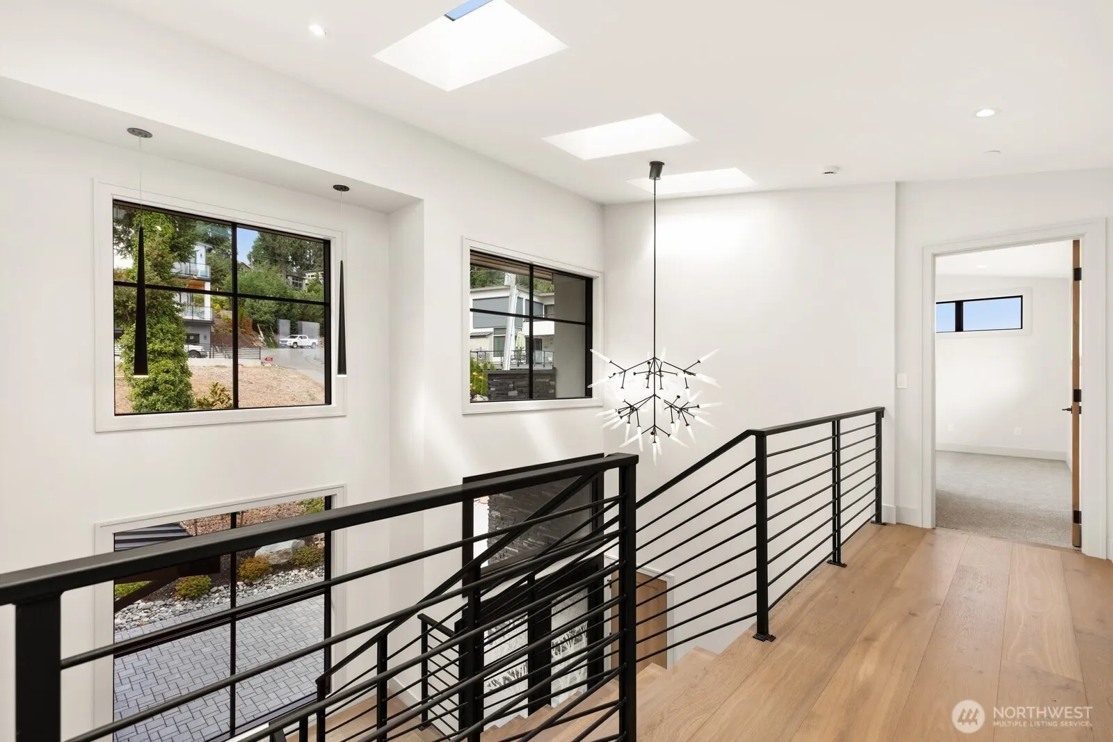 8333 NE Juanita Drive , Kirkland, WA 98034