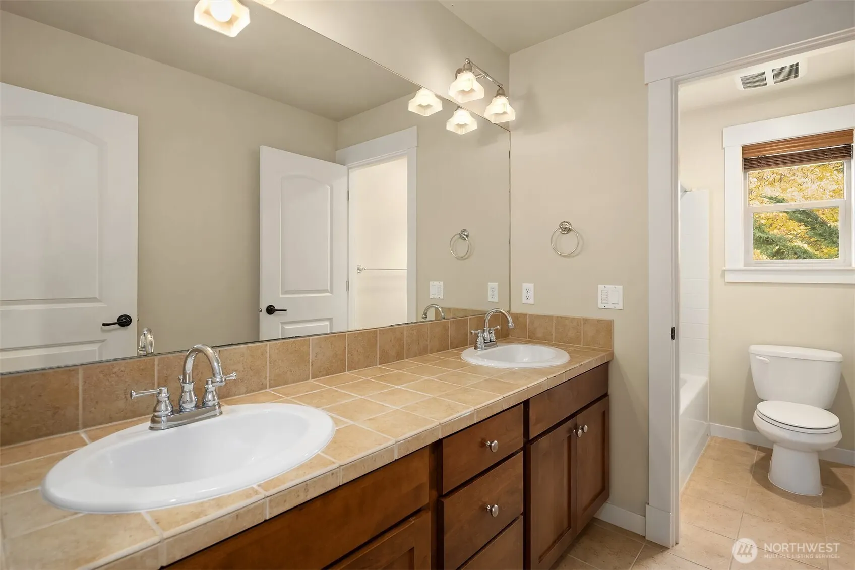 25831 SE 30th Street , Sammamish, WA 98075