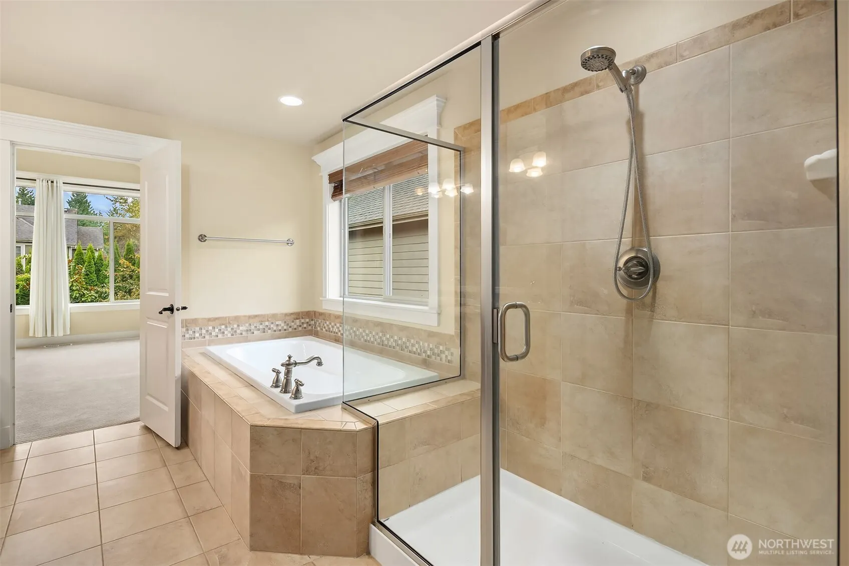 25831 SE 30th Street , Sammamish, WA 98075
