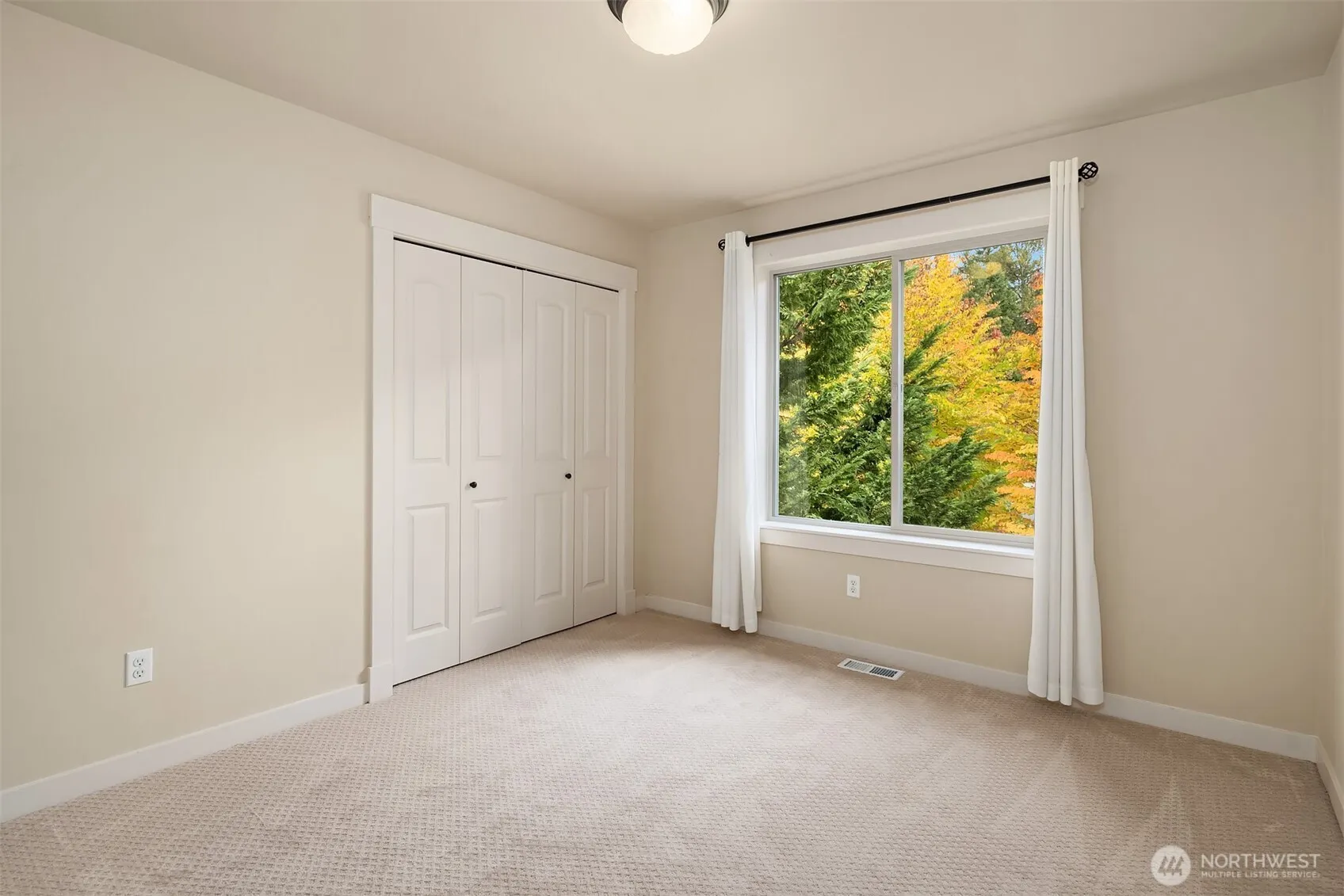 25831 SE 30th Street , Sammamish, WA 98075
