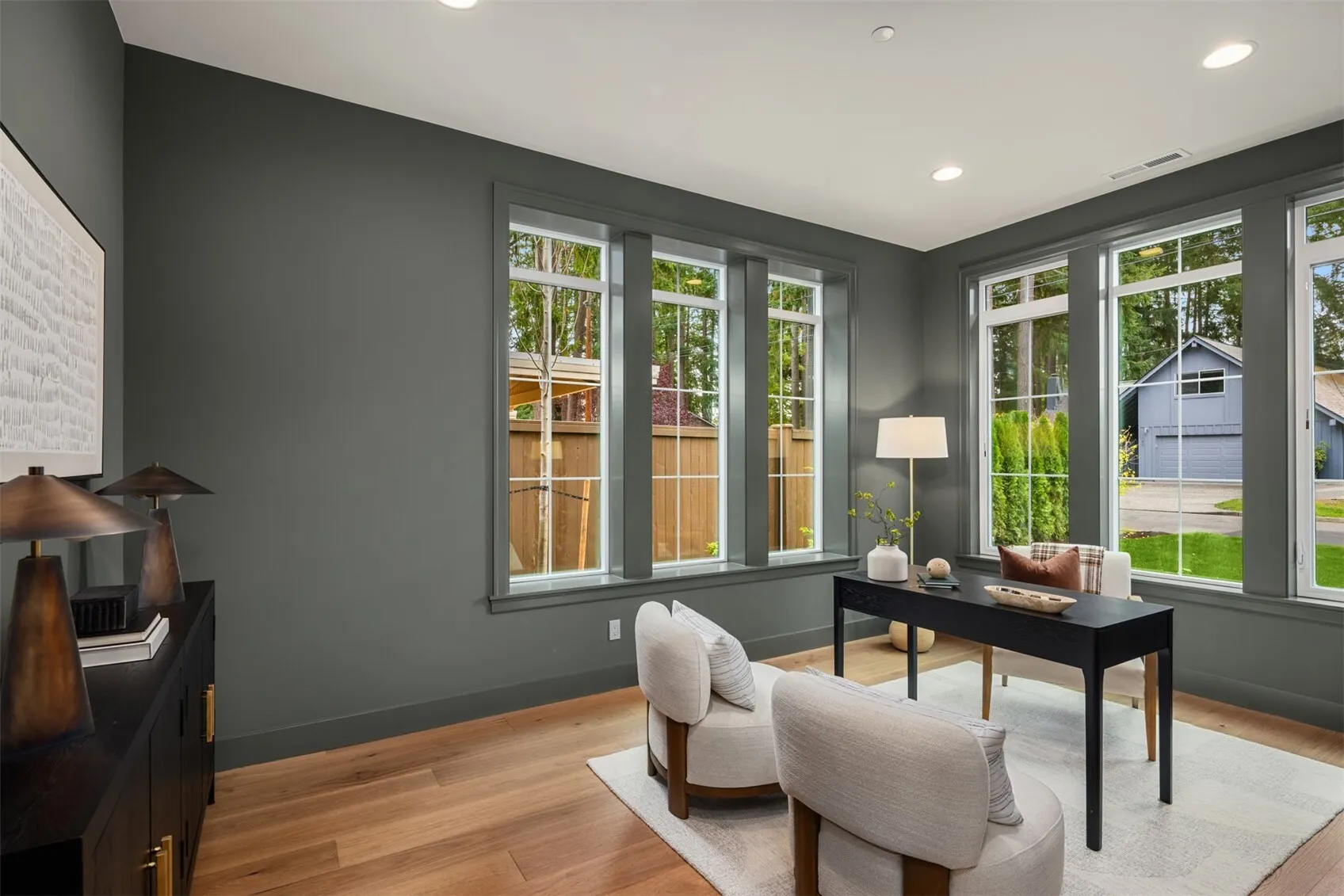 16422 NE 29th Street , Bellevue, WA 98008