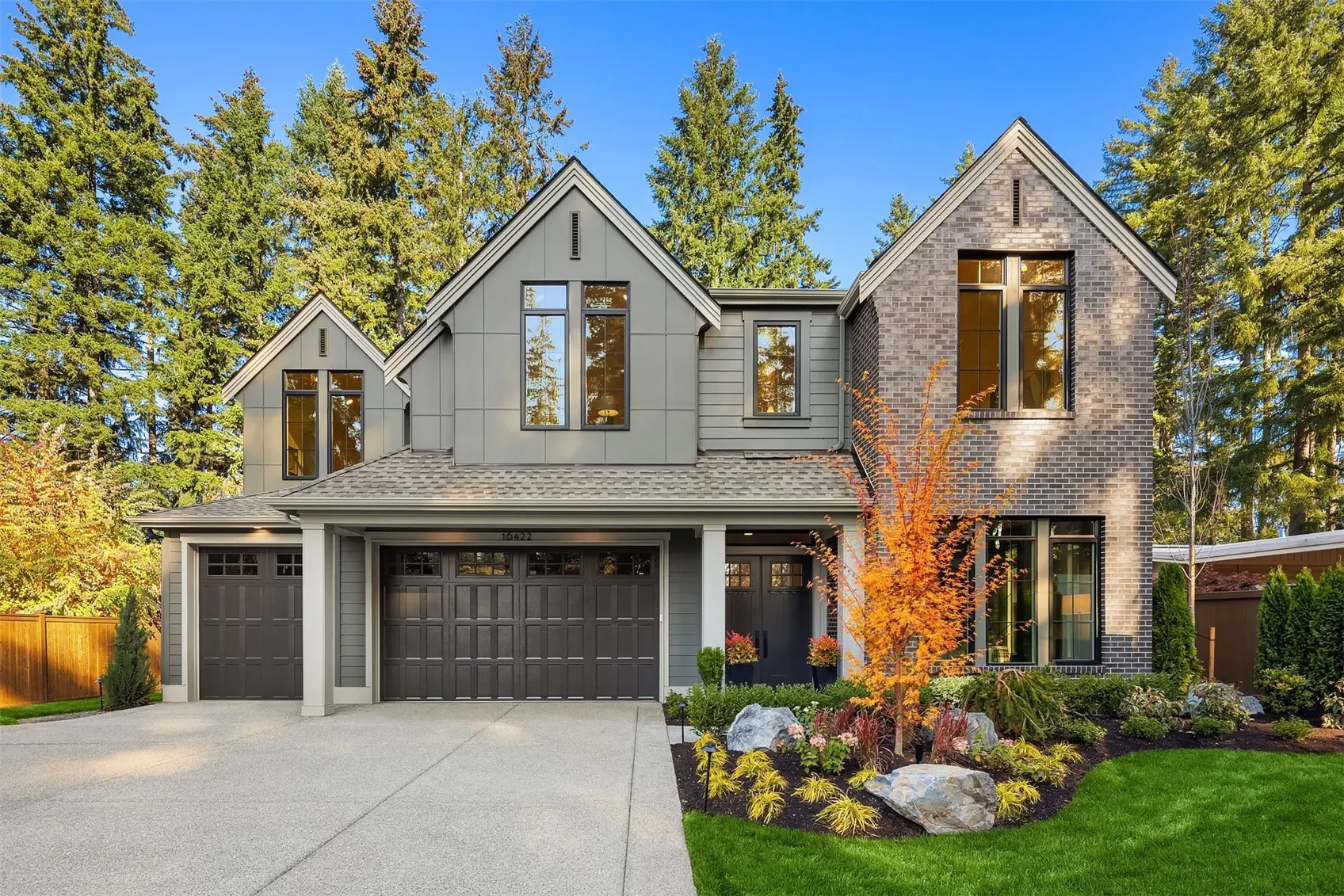 16422 NE 29th Street , Bellevue, WA 98008