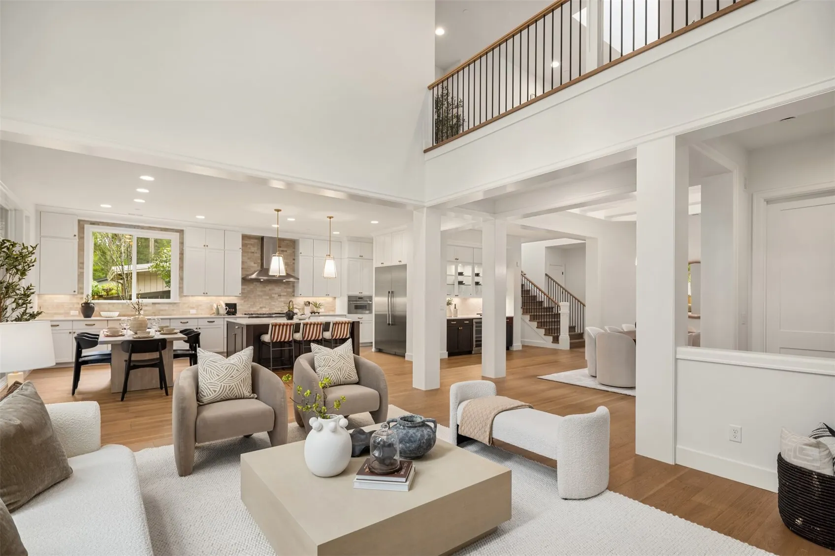 16422 NE 29th Street , Bellevue, WA 98008
