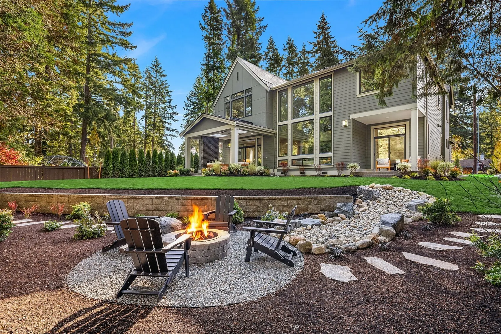 16422 NE 29th Street , Bellevue, WA 98008