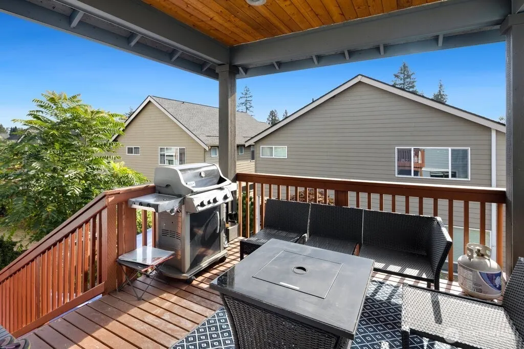 15421 8th Avenue W, Lynnwood, WA 98087