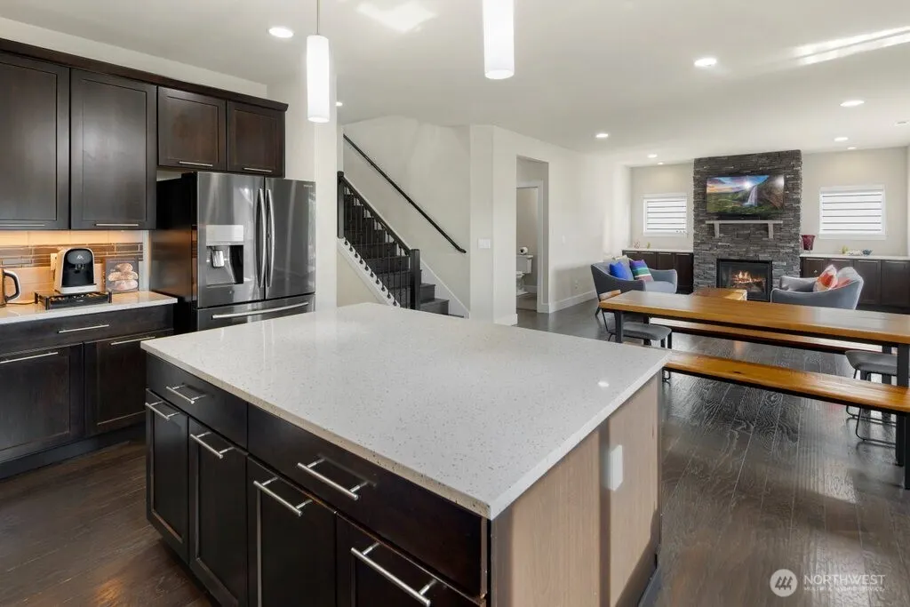 15421 8th Avenue W, Lynnwood, WA 98087