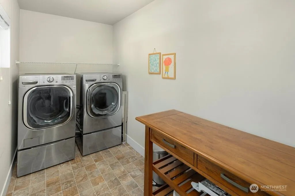 15421 8th Avenue W, Lynnwood, WA 98087