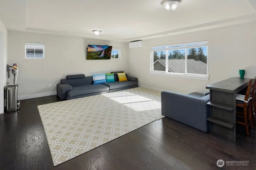 15421 8th Avenue W, Lynnwood, WA 98087
