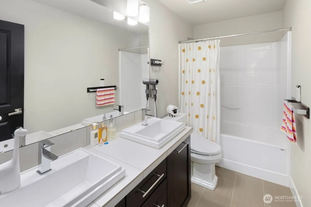 15421 8th Avenue W, Lynnwood, WA 98087