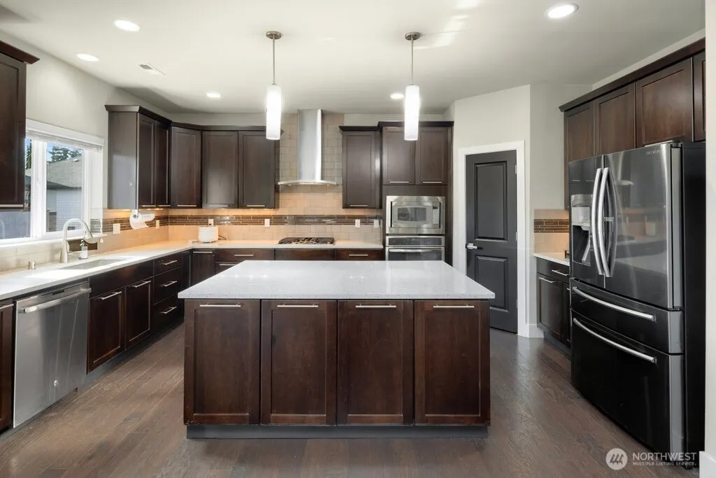 15421 8th Avenue W, Lynnwood, WA 98087