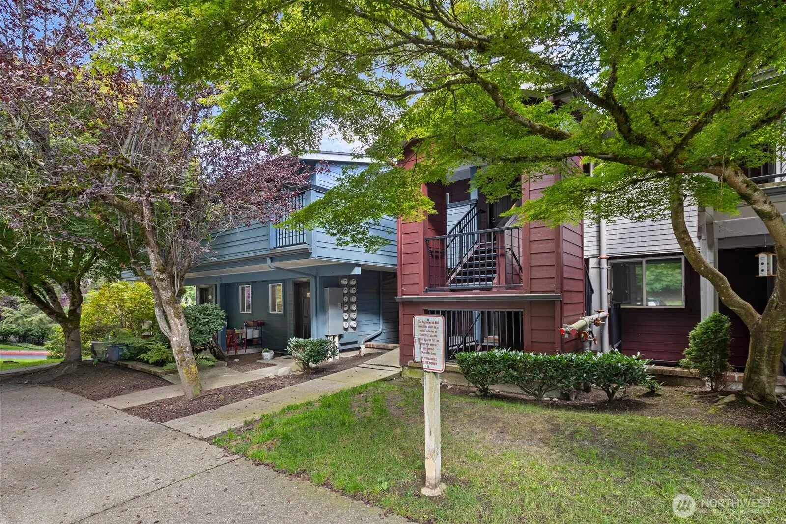 15917 Waynita Way NE #E202, Bothell, WA 98011-7440
