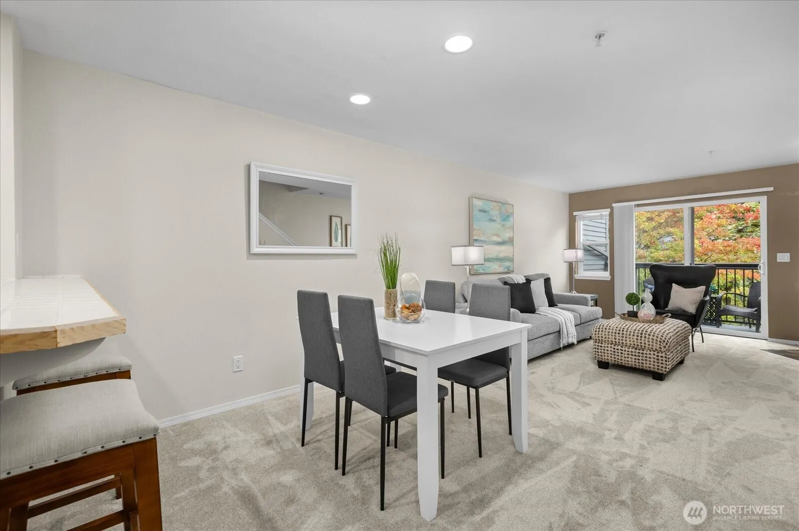 15917 Waynita Way NE #E202, Bothell, WA 98011-7440