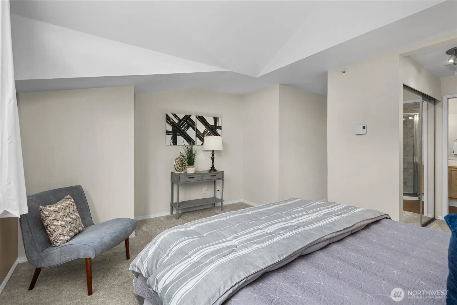 15917 Waynita Way NE #E202, Bothell, WA 98011-7440