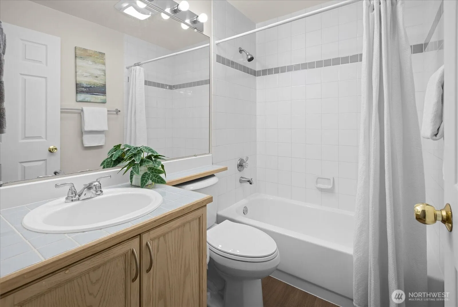 15917 Waynita Way NE #E202, Bothell, WA 98011-7440