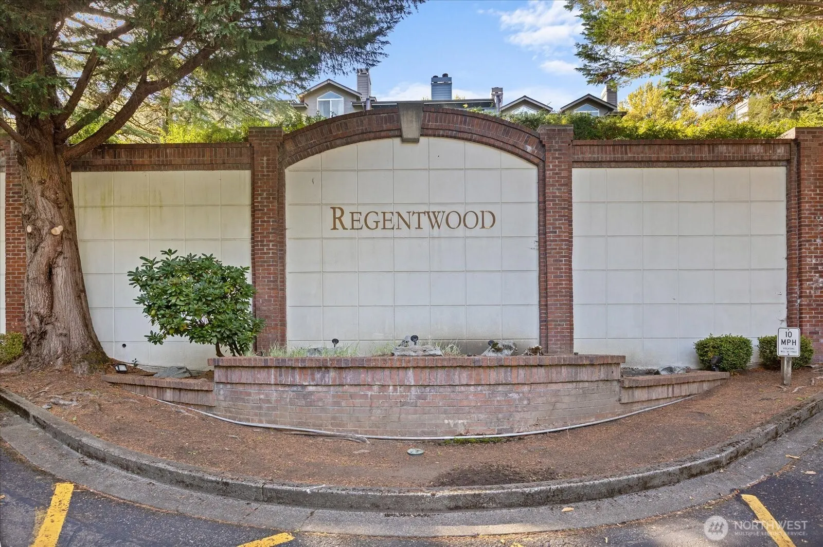 15917 Waynita Way NE #E202, Bothell, WA 98011-7440