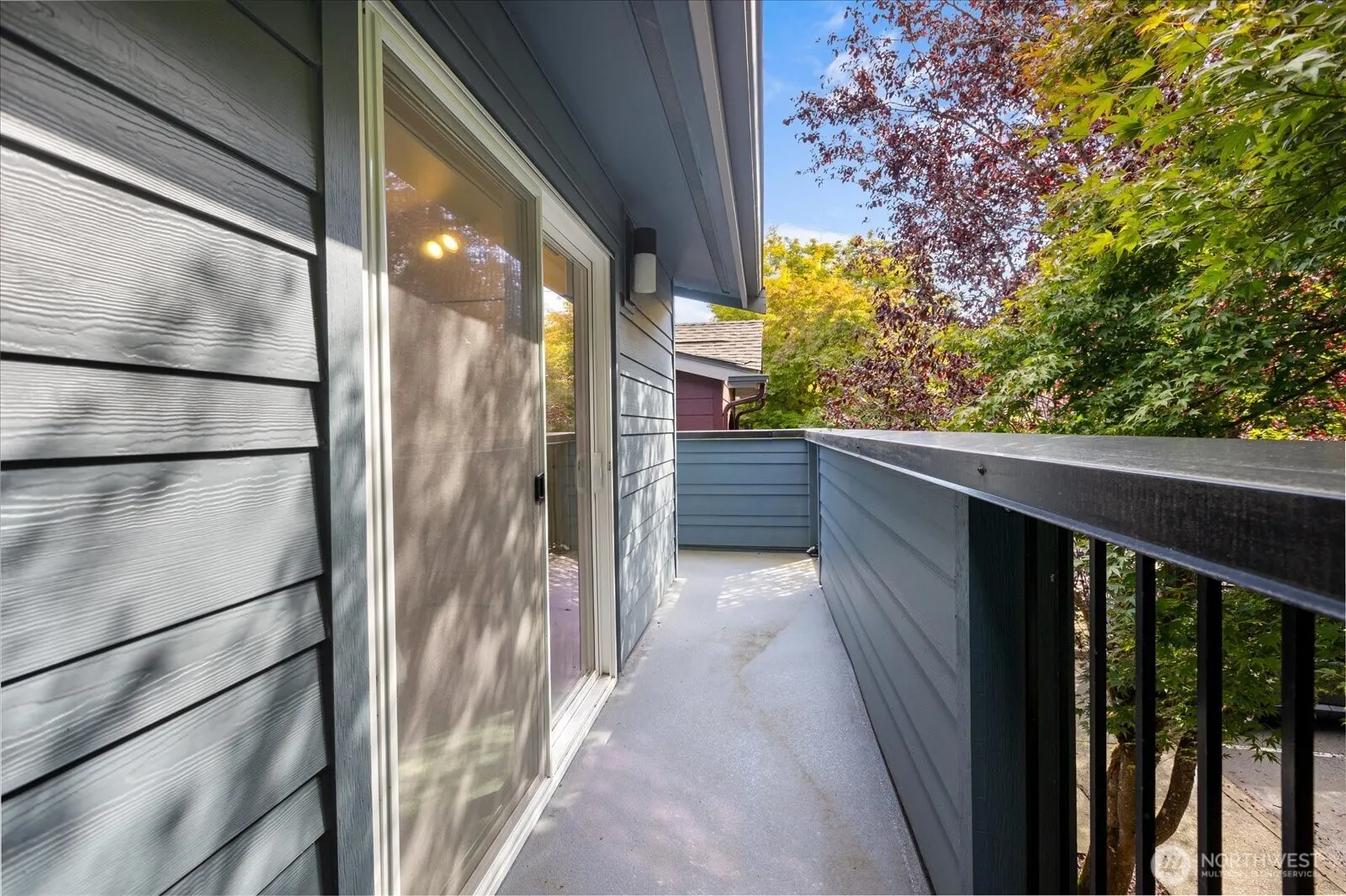 15917 Waynita Way NE #E202, Bothell, WA 98011-7440