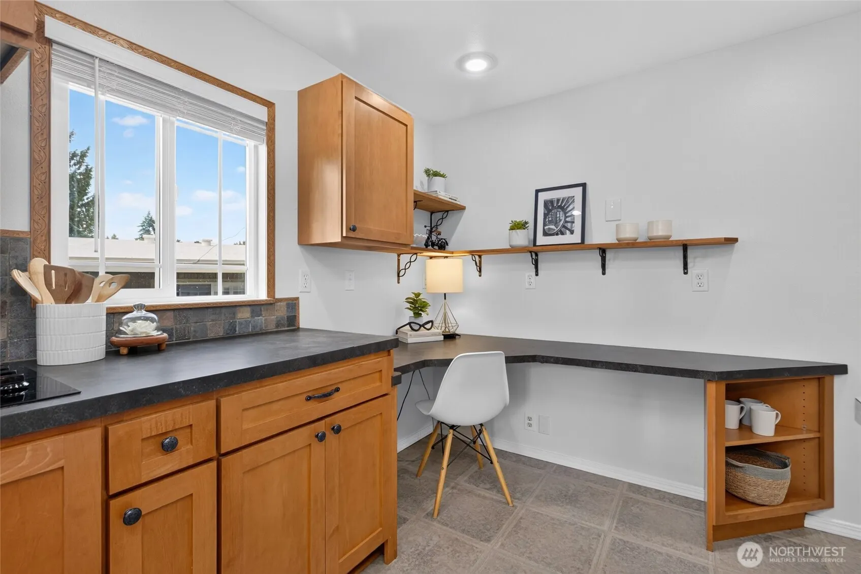 2516 202nd Place SW, Lynnwood, WA 98036-9803