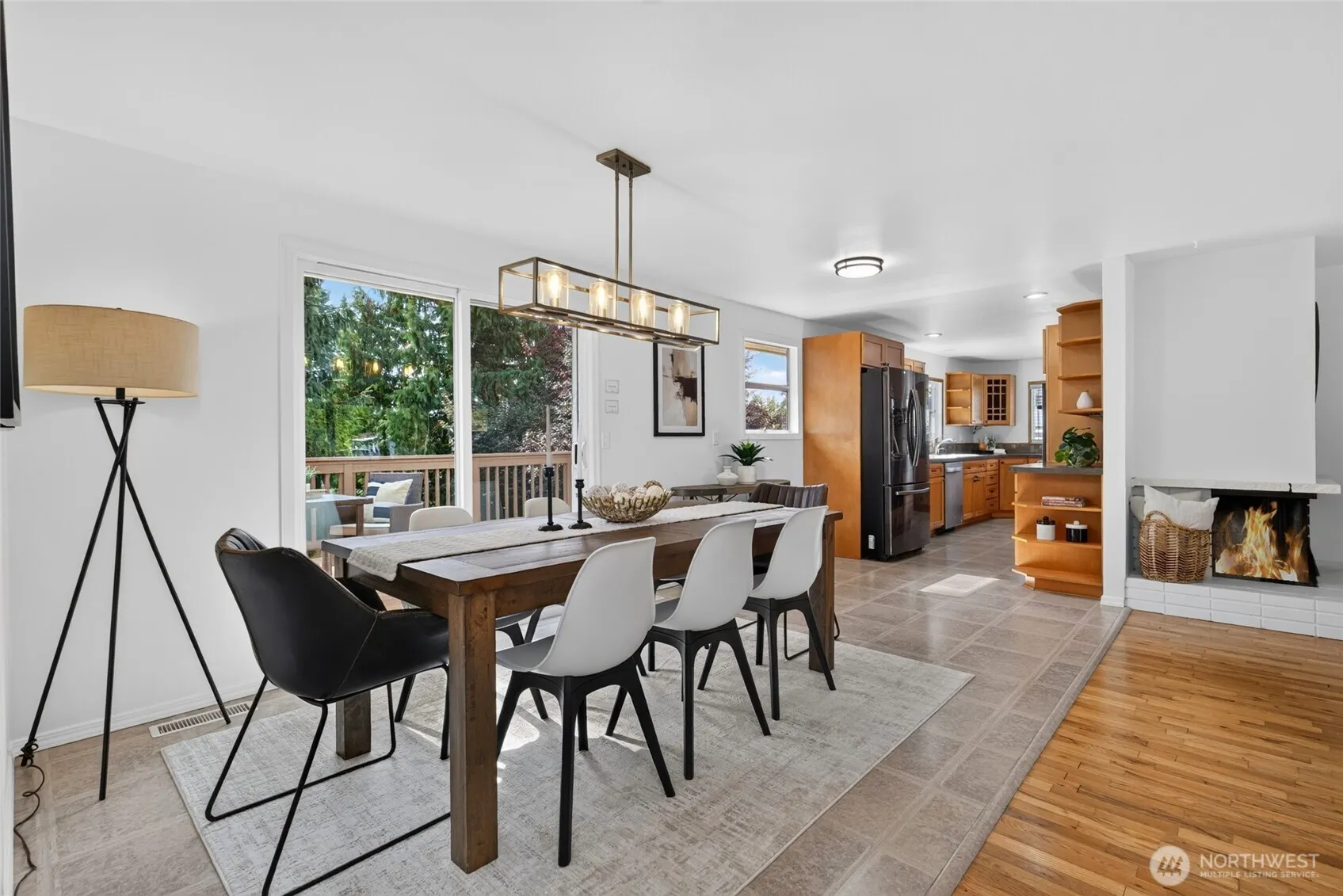 2516 202nd Place SW, Lynnwood, WA 98036-9803