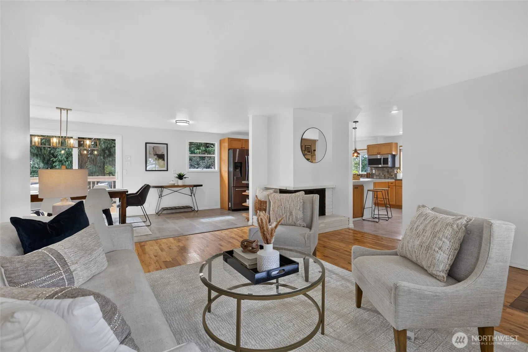 2516 202nd Place SW, Lynnwood, WA 98036-9803