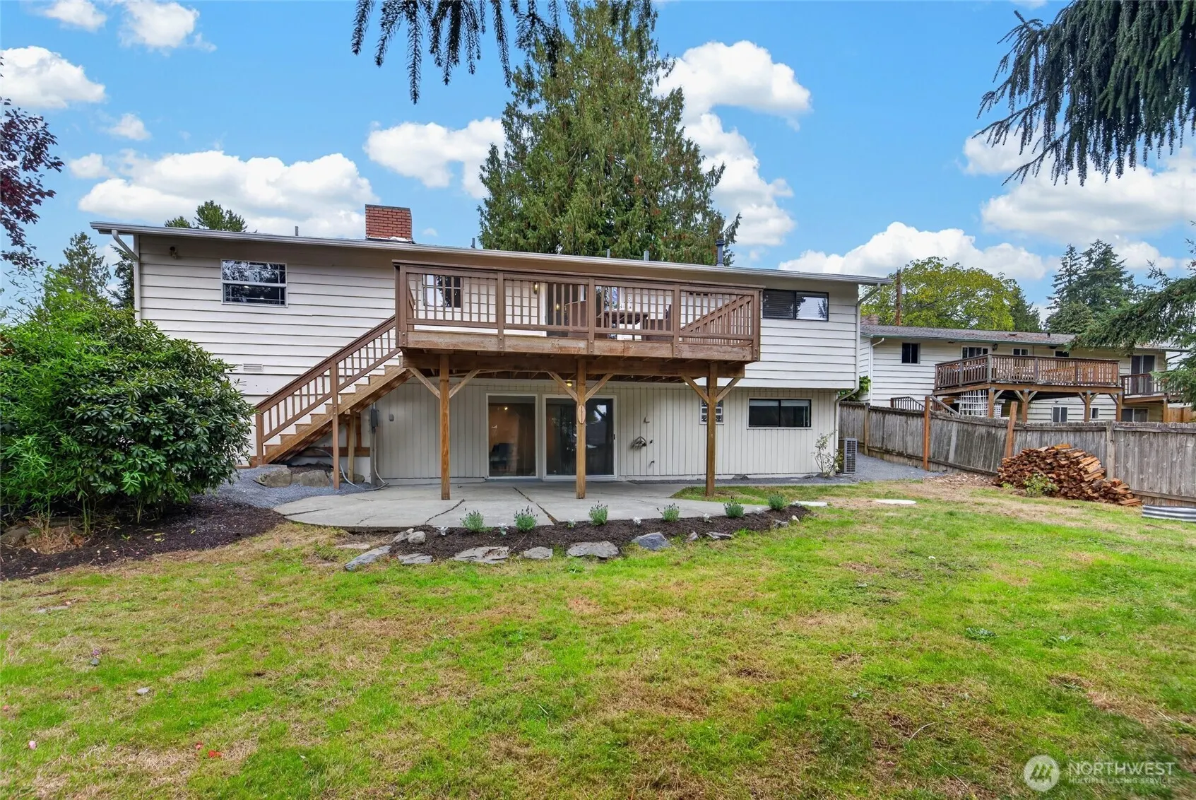 2516 202nd Place SW, Lynnwood, WA 98036-9803