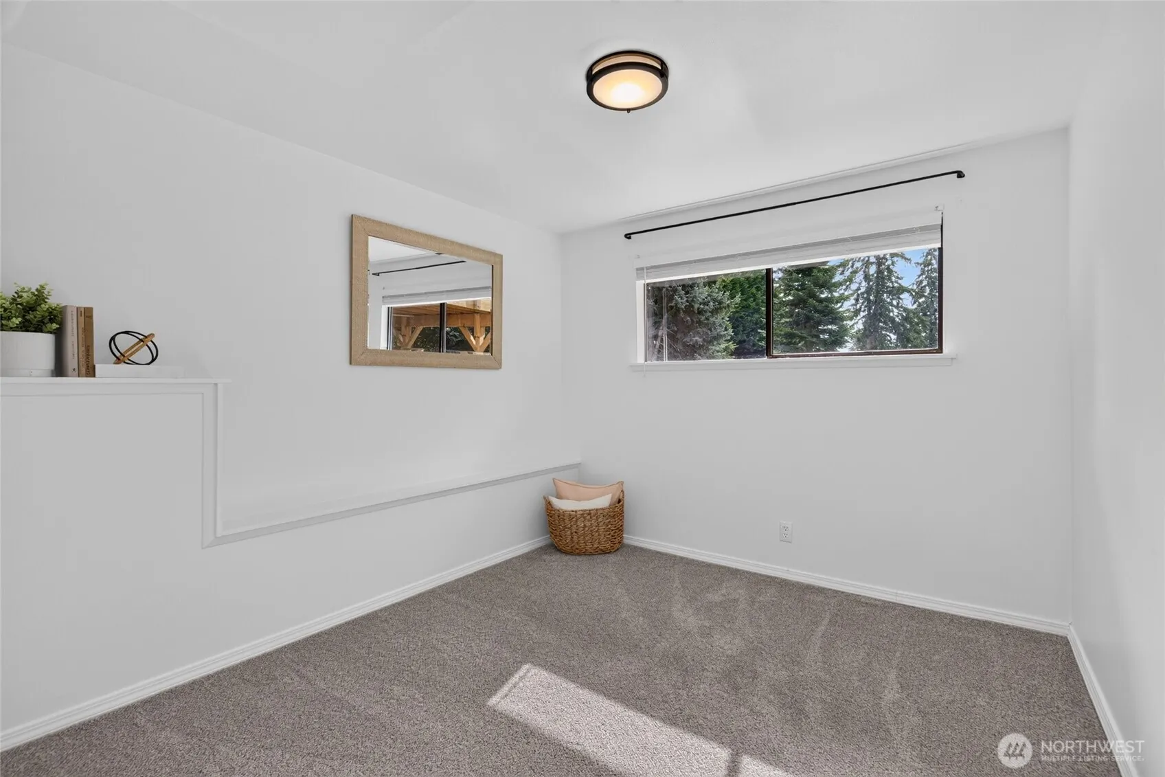 2516 202nd Place SW, Lynnwood, WA 98036-9803