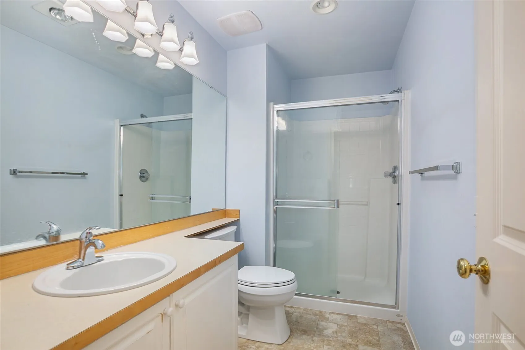 22109 43rd Avenue S, Kent, WA 98032