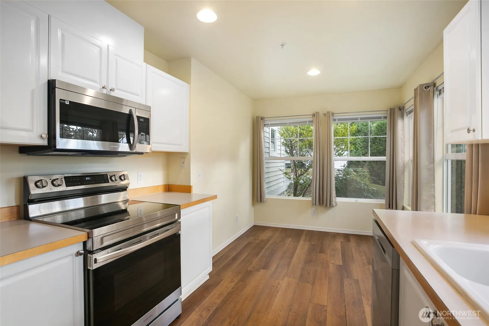 22109 43rd Avenue S, Kent, WA 98032