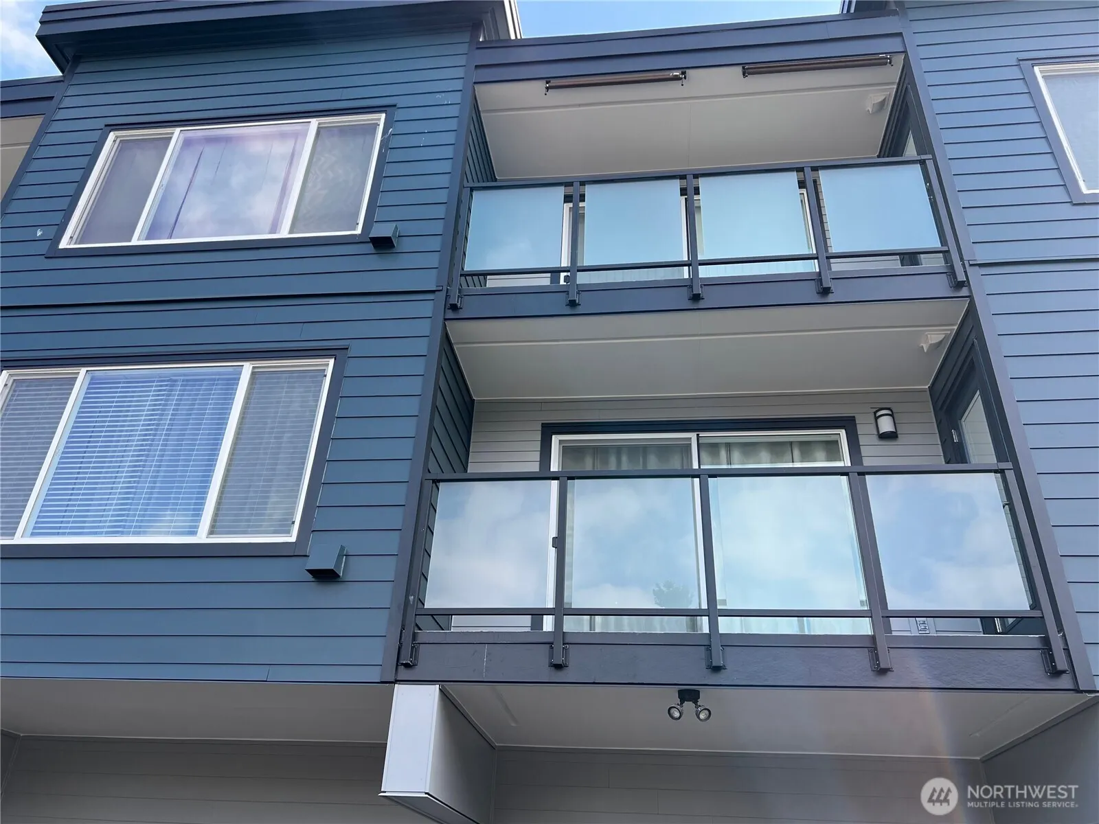 1175 Harrington Place NE #214, Renton, WA 98056