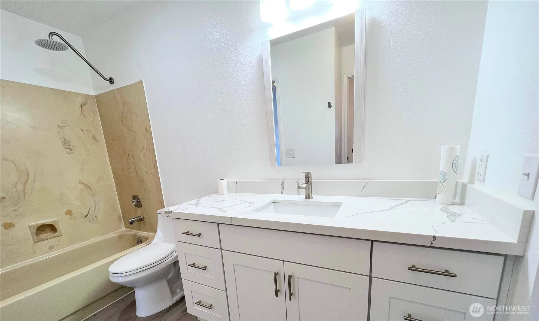 1175 Harrington Place NE #214, Renton, WA 98056