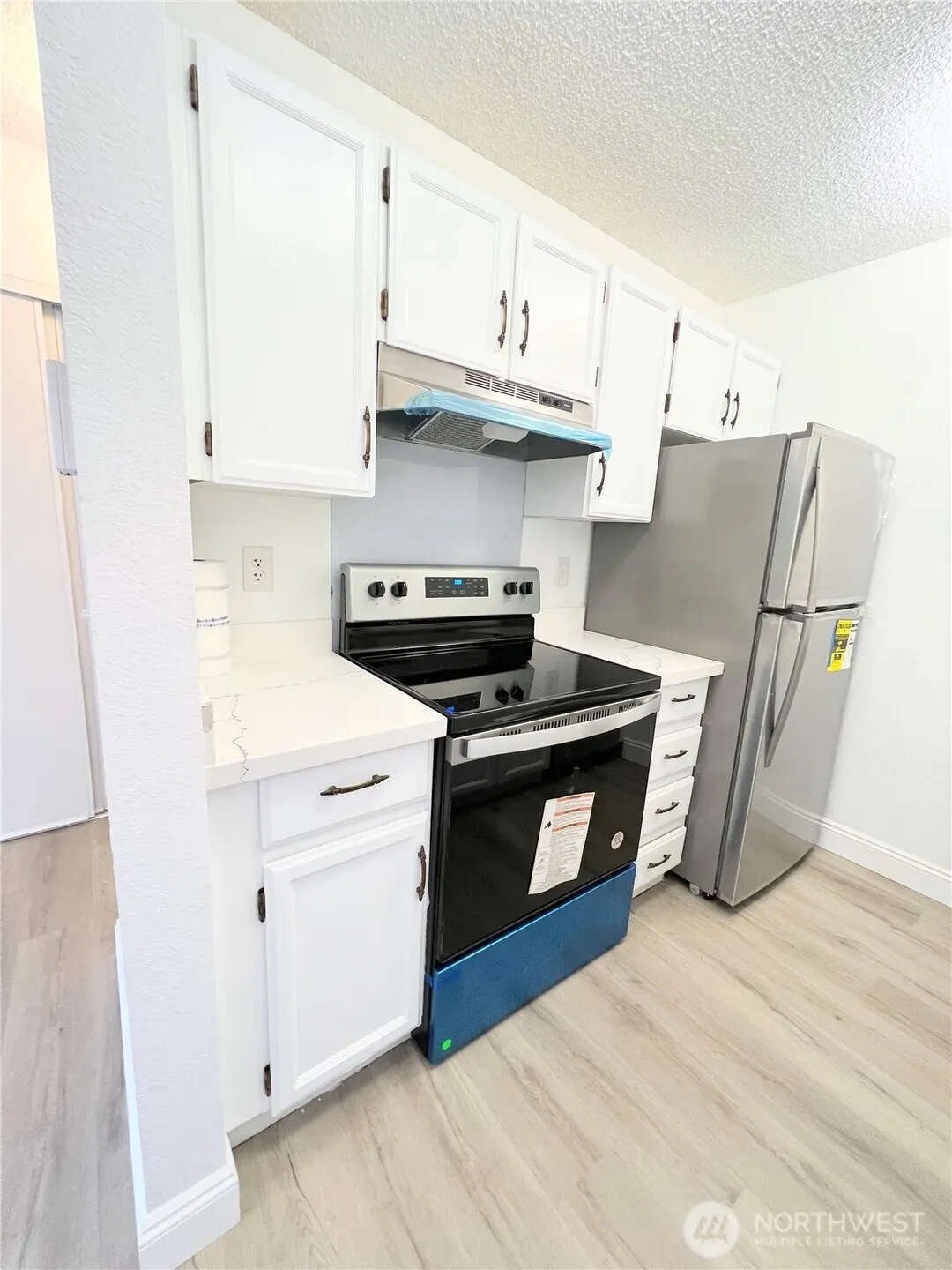 1175 Harrington Place NE #214, Renton, WA 98056