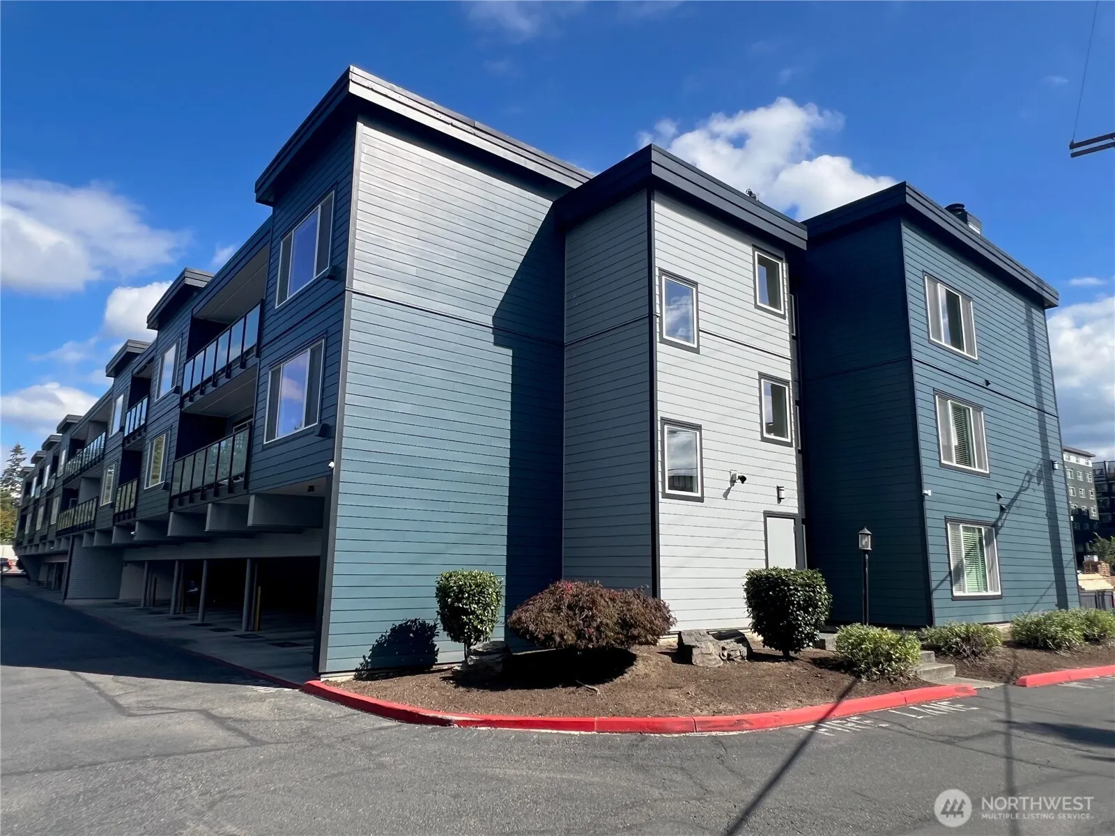 1175 Harrington Place NE #214, Renton, WA 98056