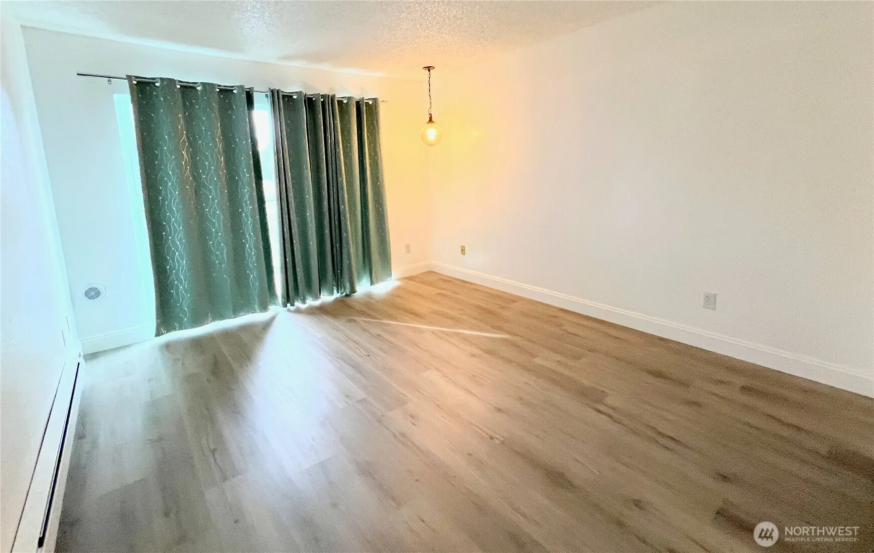 1175 Harrington Place NE #214, Renton, WA 98056