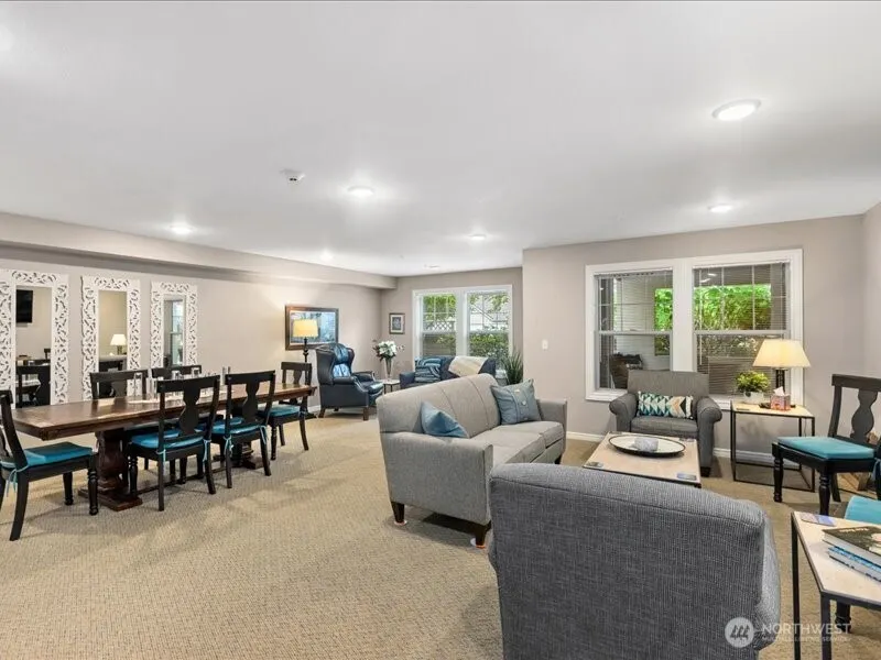 4133 224th Lane SE #112, Issaquah, WA 98029