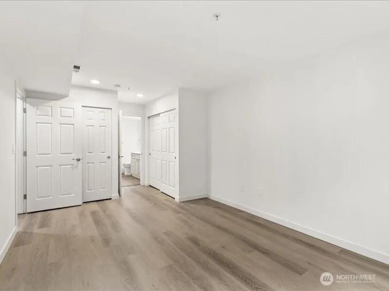 4133 224th Lane SE #112, Issaquah, WA 98029