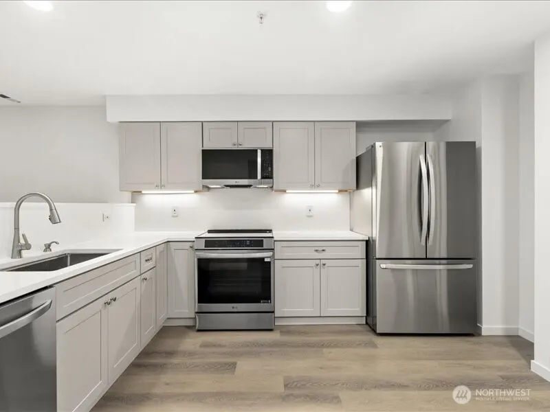 4133 224th Lane SE #112, Issaquah, WA 98029