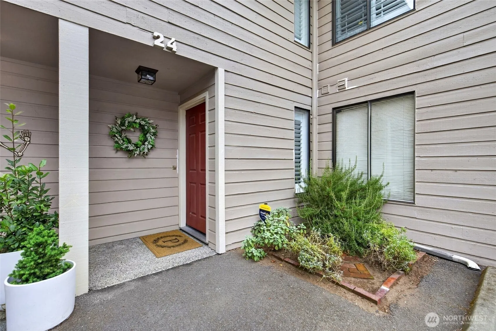 1555 Union Avenue NE #24E, Renton, WA 98059