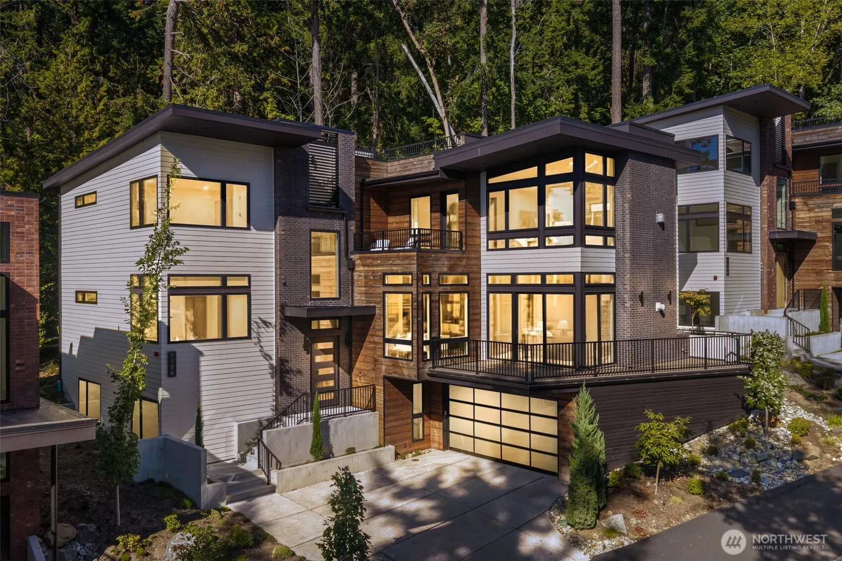 7124 NE 119th Lane , Kirkland, WA 98034