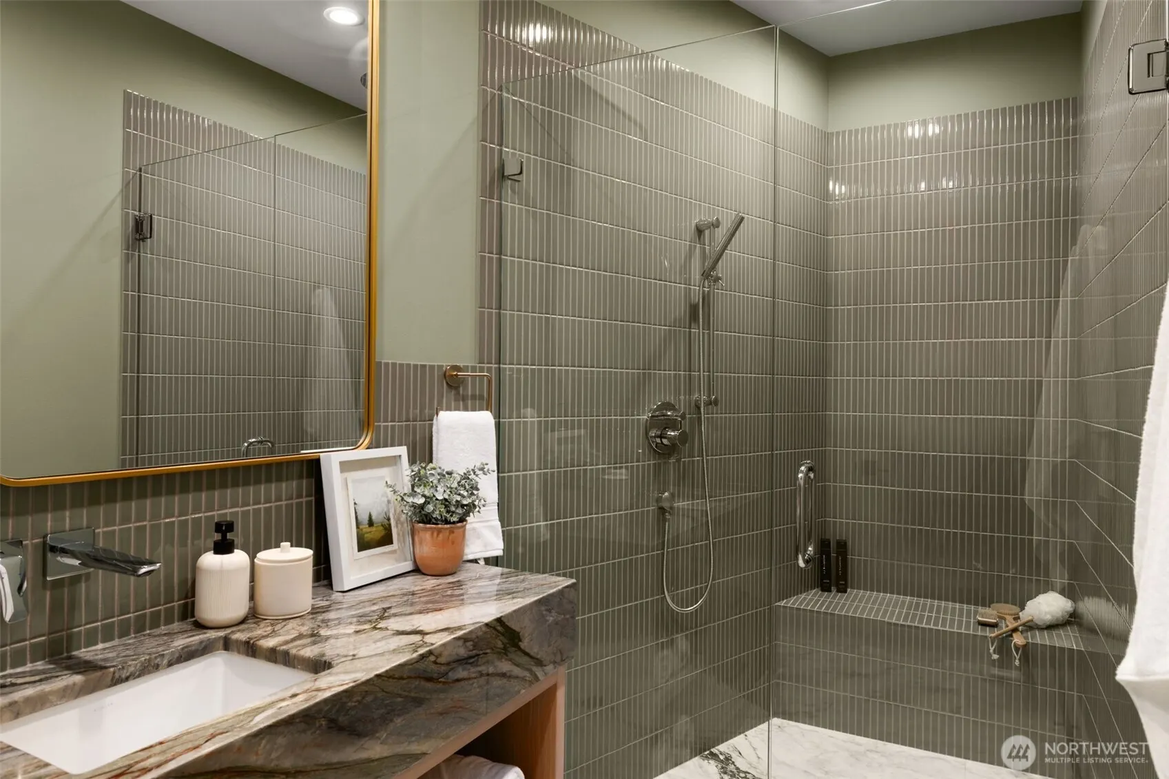 7124 NE 119th Lane , Kirkland, WA 98034