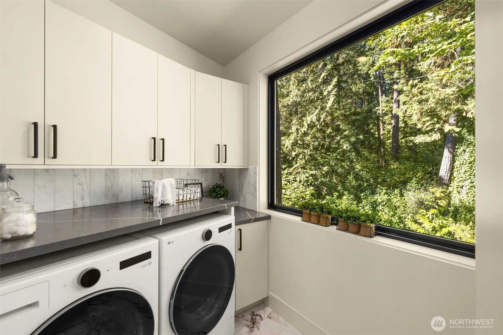 7124 NE 119th Lane , Kirkland, WA 98034