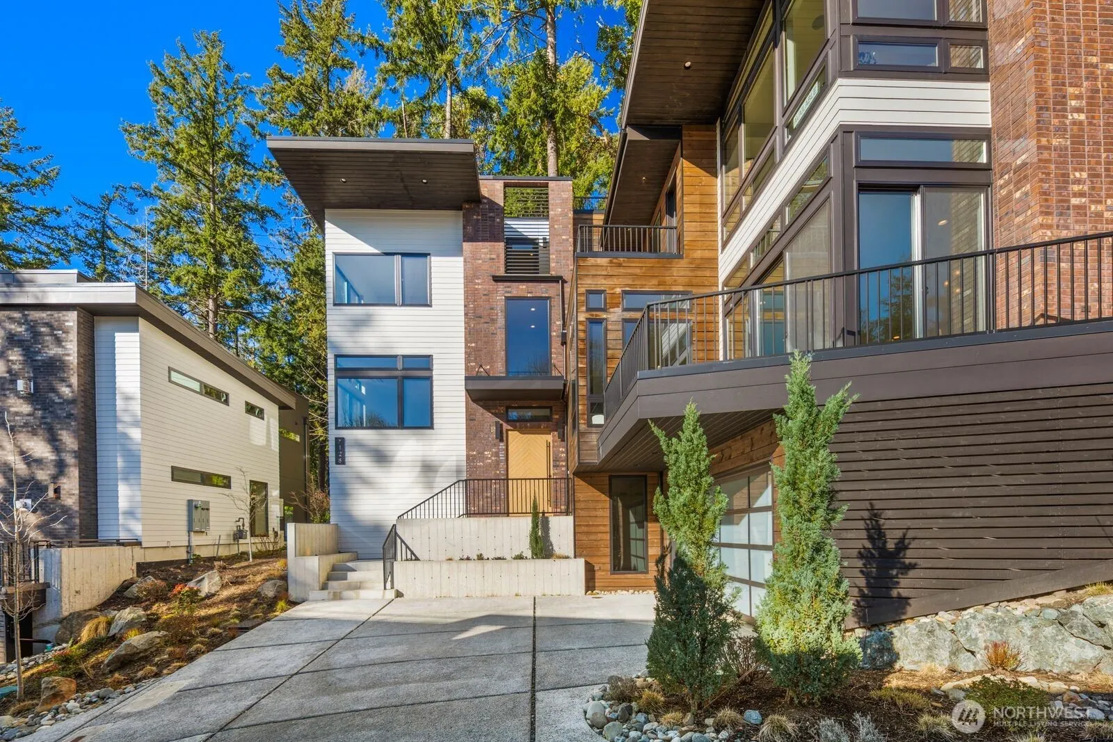 7124 NE 119th Lane , Kirkland, WA 98034