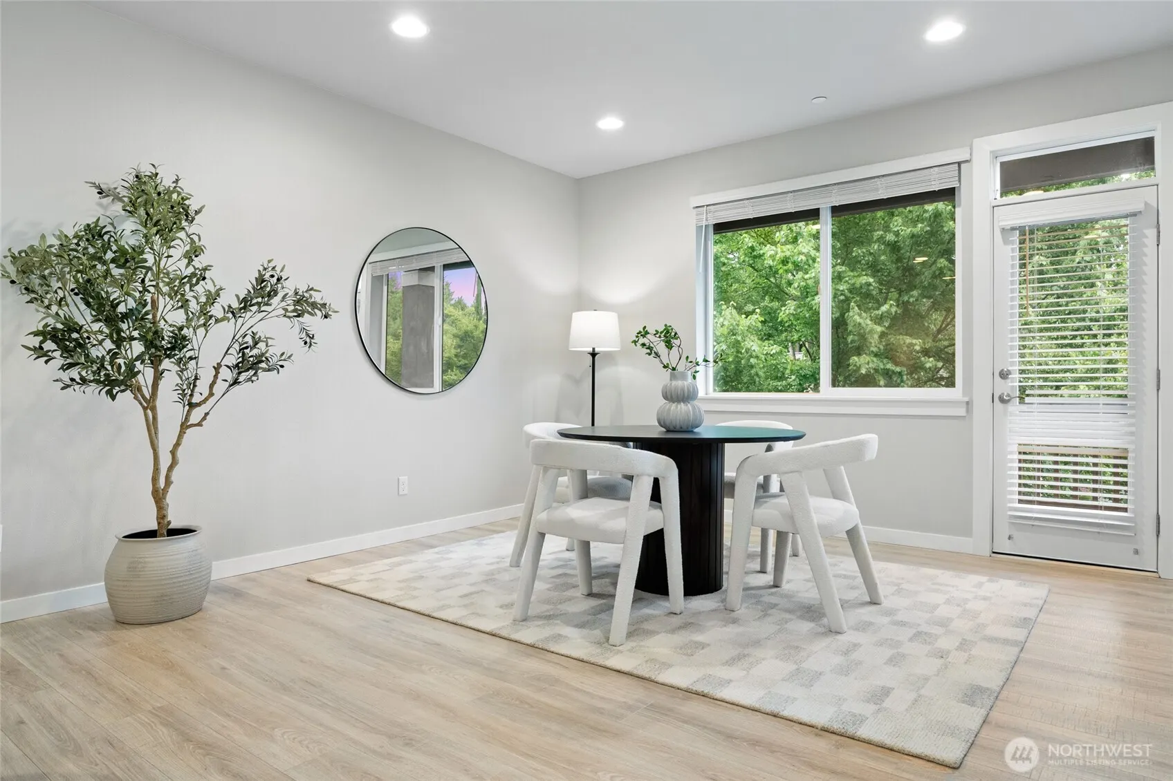 1621 Seattle Hill Road #F4, Bothell, WA 98012