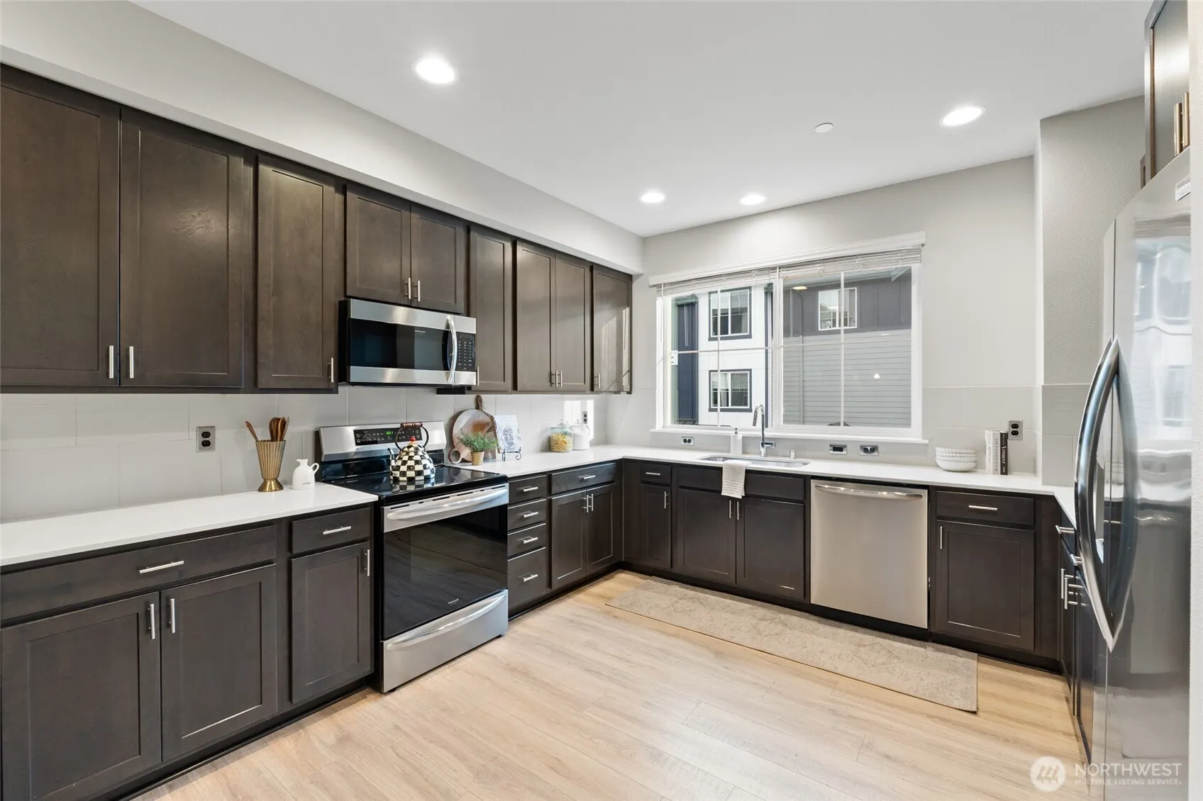 1621 Seattle Hill Road #F4, Bothell, WA 98012