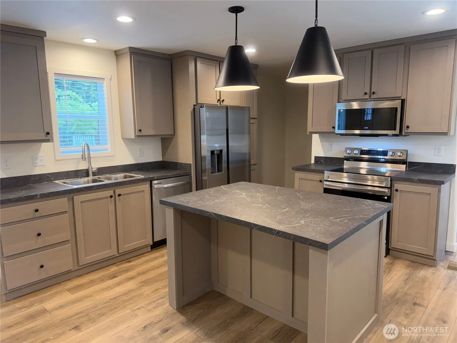 375 Union Avenue SE #8, Renton, WA 98059