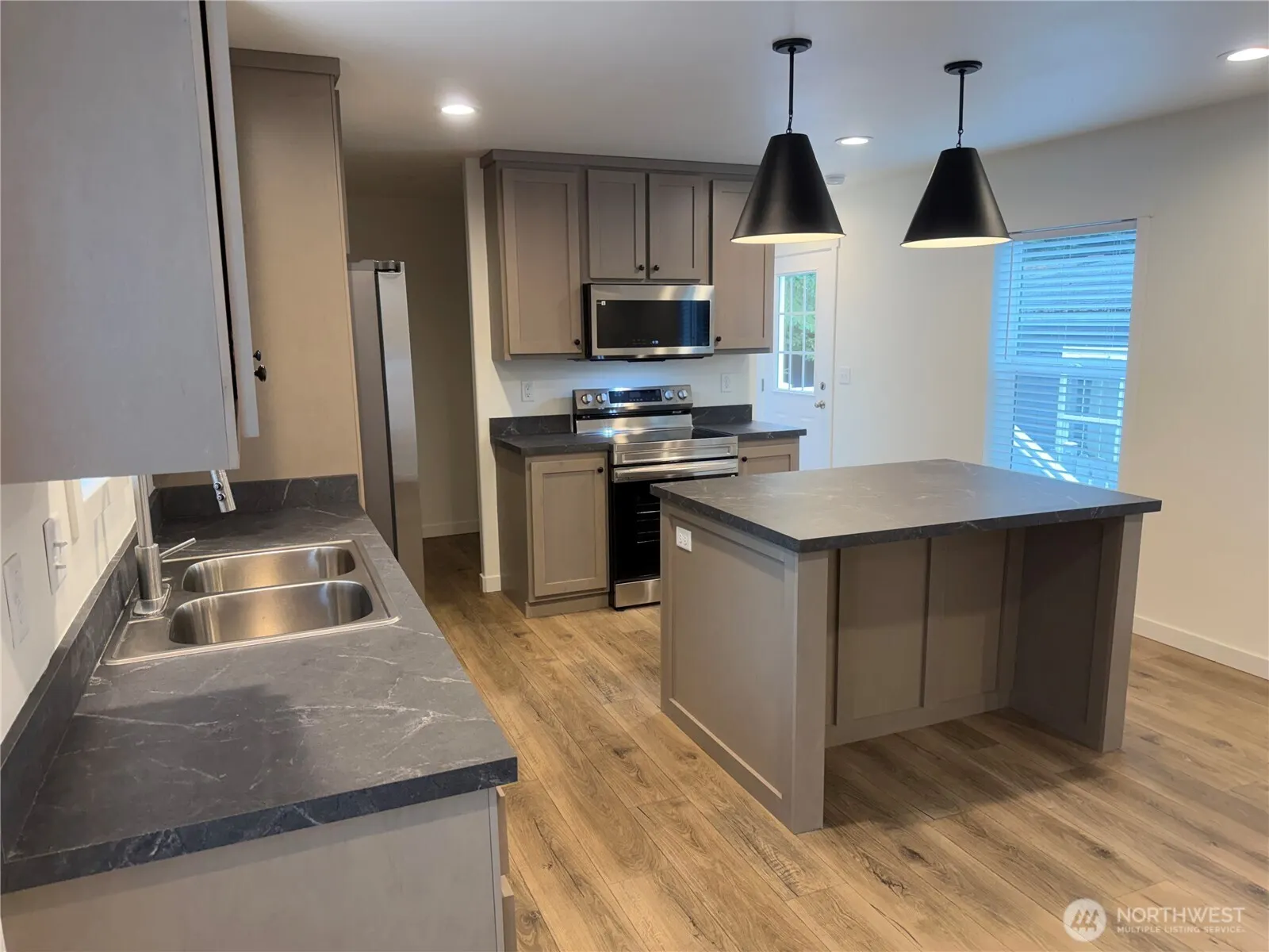 375 Union Avenue SE #8, Renton, WA 98059