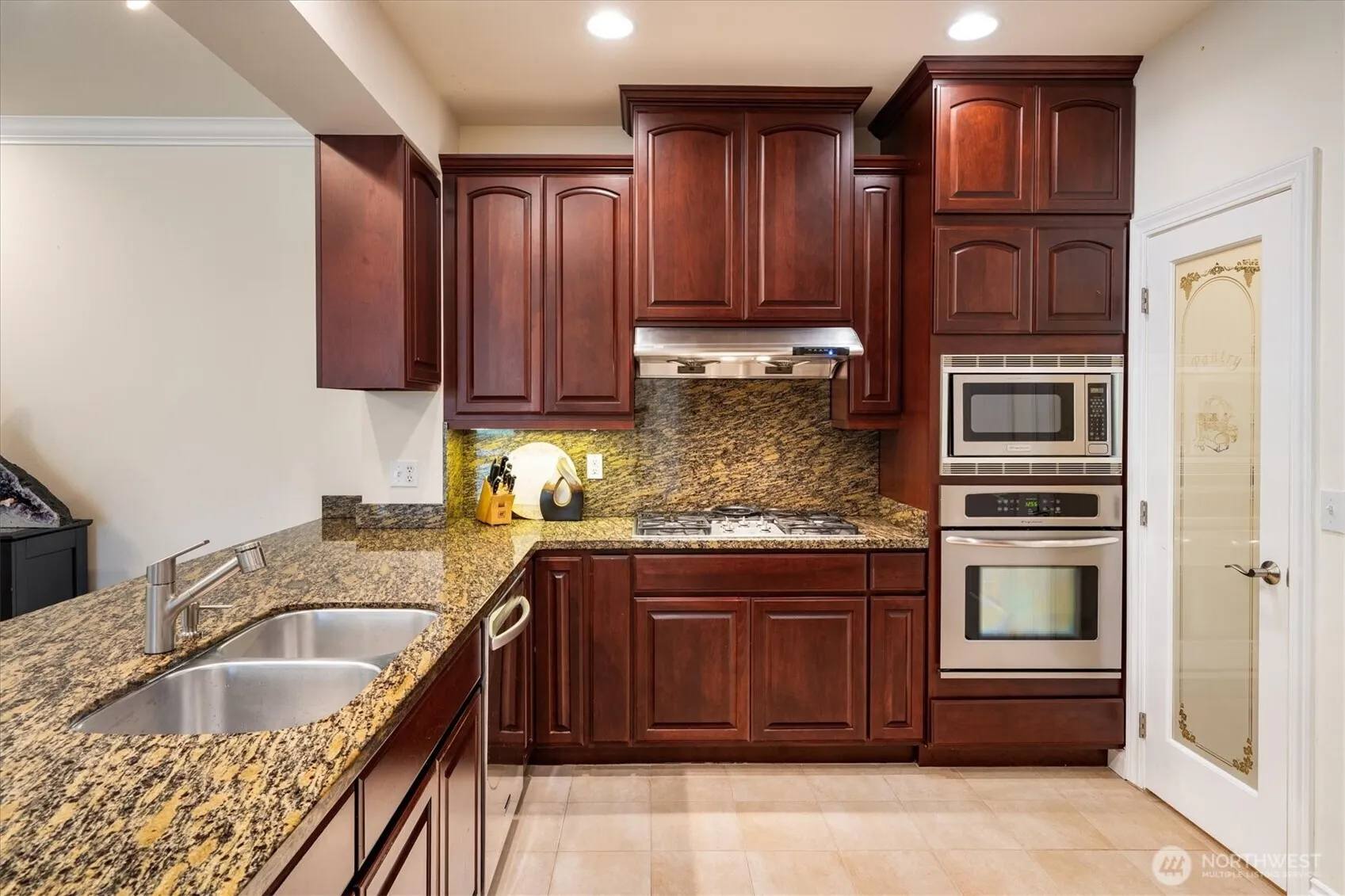 13864 231st Lane NE, Redmond, WA 98053