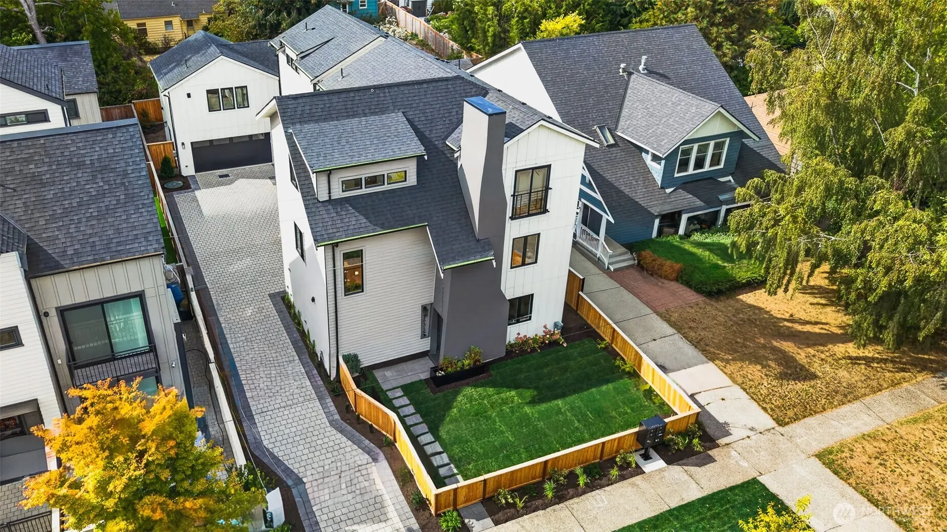 2631 34th Avenue W, Seattle, WA 98199
