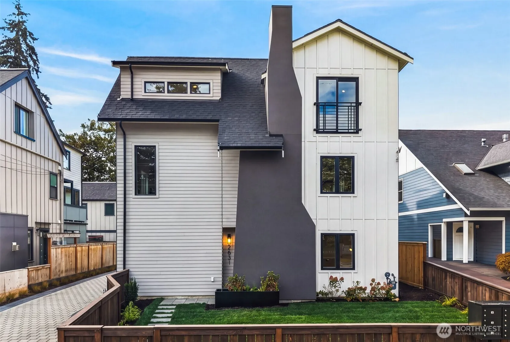 2631 34th Avenue W, Seattle, WA 98199