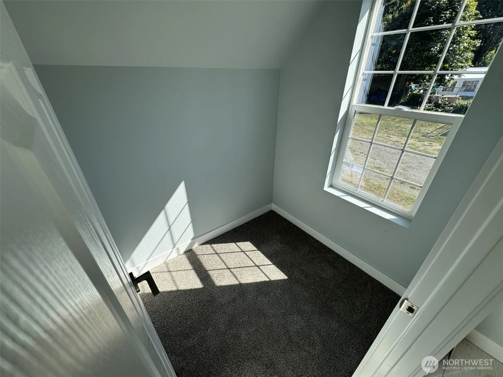 726 Reiten Road , Kent, WA 98030